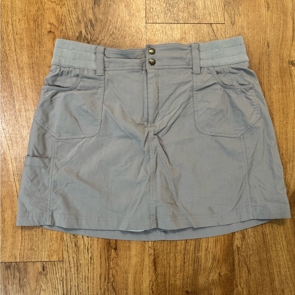 Sahalie Women’s Medium Grey Gray Athletic Skort w/ Lots of Pockets Stretch
